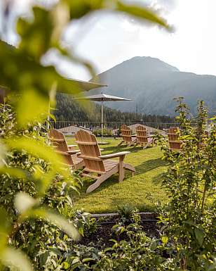 Sunstar Swiss Hotel Collection Pontresina Aussenansicht Sommer 11 Sunstar Swiss Hotel Collection Pontresina Aussenansicht Sommer 11