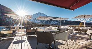 Sunstar Swiss Hotel Collection Pontresina Aussenansicht Winter Terrasse 8